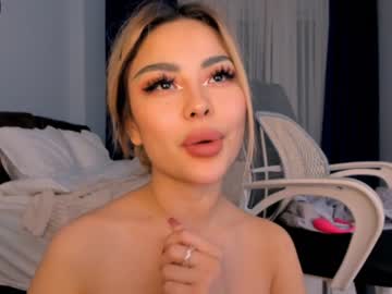 girl cam bae_suz image #483392