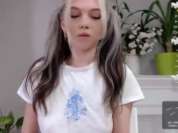 girl cam small_blondee image #1514845