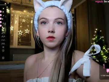 girl cam small_blondee image #3883110