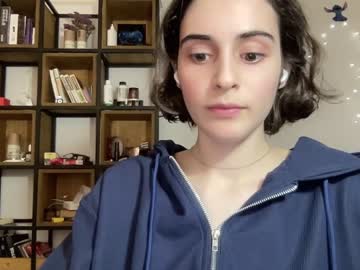 girl cam wonderland_stia image #4216938