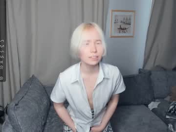 girl cam silvergloss image #3565041