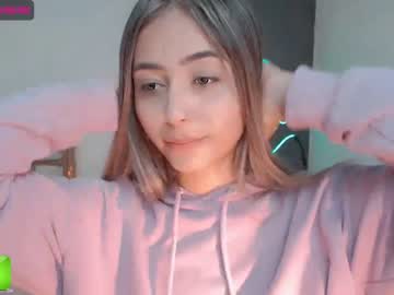girl cam gummy_bear7 image #529684