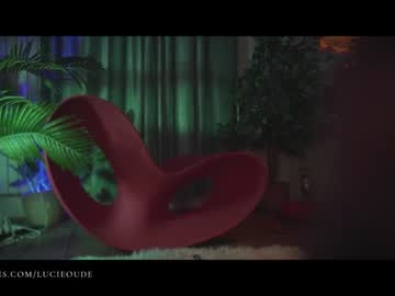 girl cam lucieoude_ image #2233549