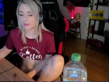 girl cam kimilee22 image #3132813