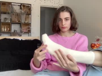 girl cam wonderland_stia image #3693167