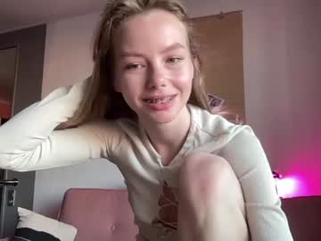 girl cam elli_harmon image #3046364