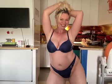 girl cam kiradivine image #3035358