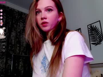 girl cam small_blondee image #2206246