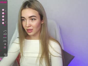 girl cam yourvirusqueen_ image #1502913