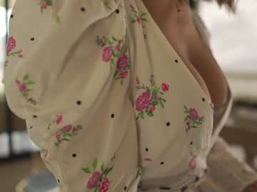girl cam honeyco57 image #3445997