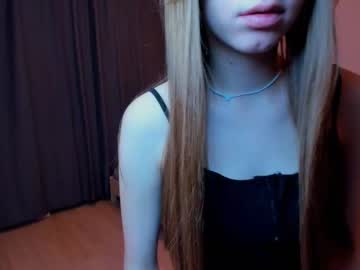 girl cam julieharrison image #3613516