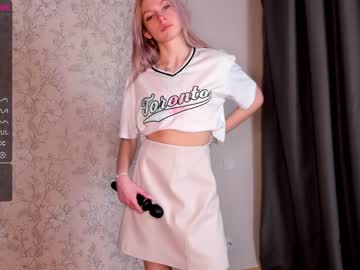 girl cam princess_hug image #2341189