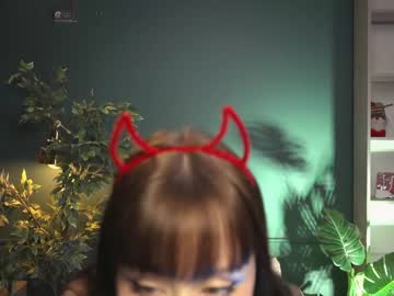 girl cam ella_knockers_xl image #935186