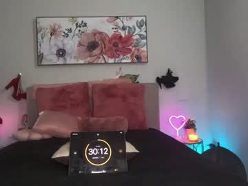 couple cam ari_lovexo image #3700683