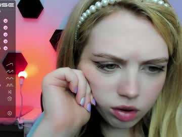 girl cam small_blondee image #2633067