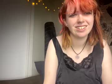 lovettevalley  girl  cam