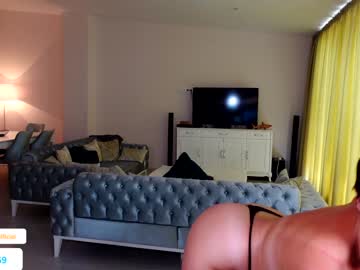 girl cam curvyjules69 image #3144472