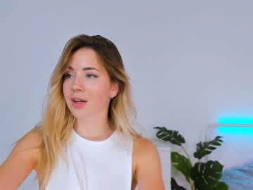 girl cam emmi_rosee image #2035091