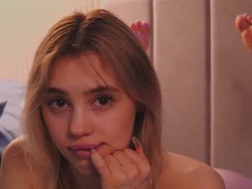 girl cam angella_kleee image #2410910