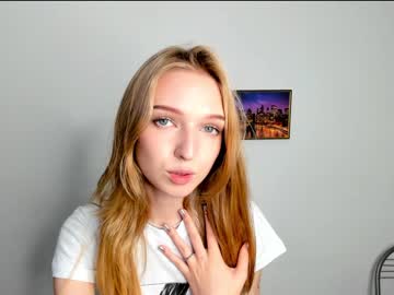 girl cam nobarbie image #3325940