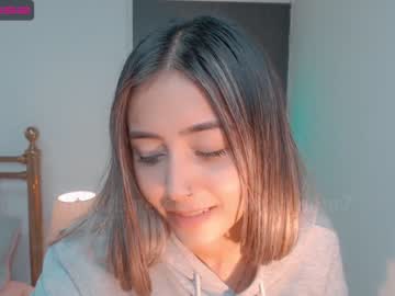 girl cam gummy_bear7 image #883562