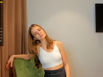 girl cam carolynsveronica image #3349346