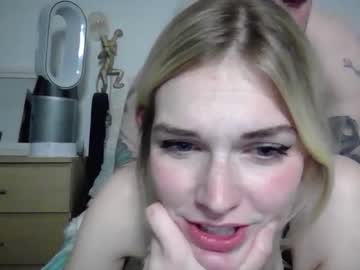 couple cam fridaynightdelight image #430549