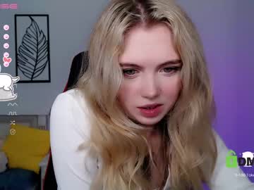 girl cam small_blondee image #2420882