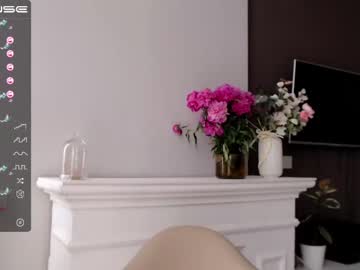 girl cam small_blondee image #1260583