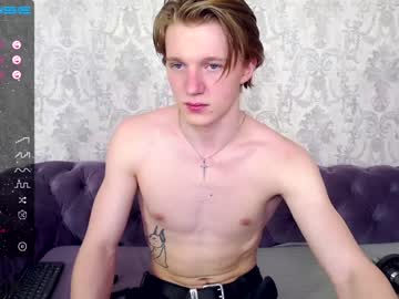 man cam nathan_muscle_boy image #2316848