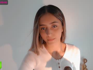 girl cam gummy_bear7 image #60594