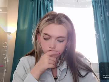 girl cam small_blondee image #3478378