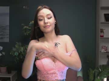 girl cam ella_knockers_xl image #896101