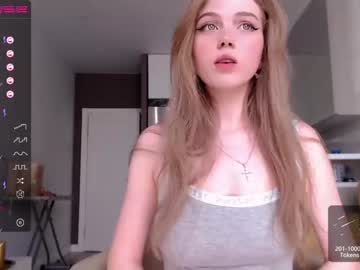 girl cam small_blondee image #1255657