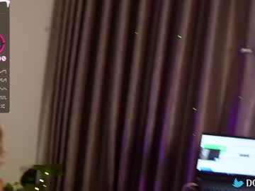 couple cam dollybm image #4296371