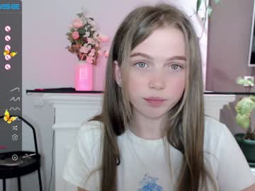 girl cam small_blondee image #1891605
