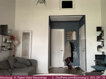 girl cam bloomyogi image #3432239