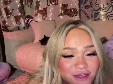 girl cam ari_02 image #3885170