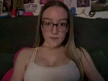 girl cam alyssag7001 image #4699779