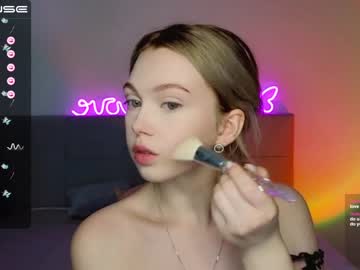 girl cam small_blondee image #3068706