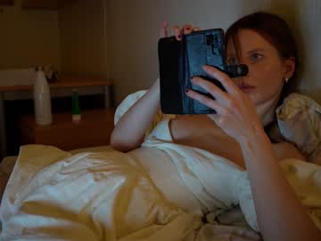 girl cam ellaa91 image #2154421