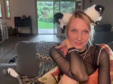 girl cam kaileeshy image #1039372