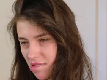 lucettaangwin  girl  cam