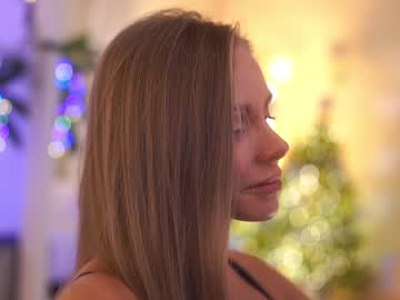 girl cam eva_fashionista image #3989397