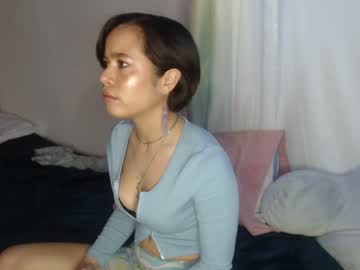 couple cam akgingersnaps image #4176789