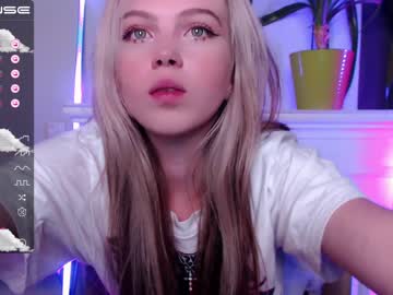 girl cam small_blondee image #1698278