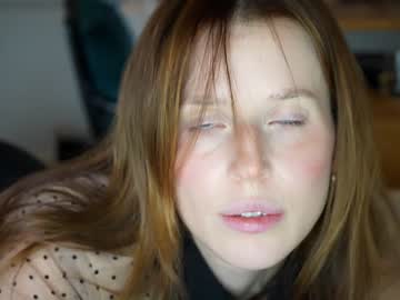 girl cam ellaa91 image #2082273