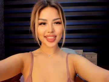 girl cam bae_suz image #643541