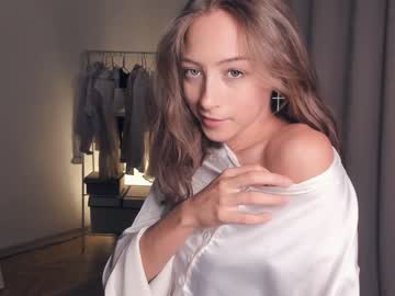 girl cam wave_of_happy_ image #3668996