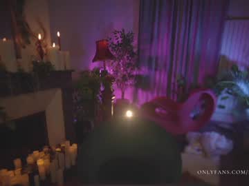 girl cam lucieoude_ image #2142697